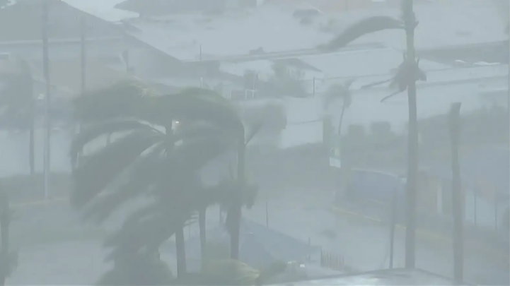 Bão Melissa đổ bộ Jamaica, hơn 530.000 người chịu cảnh mất điện